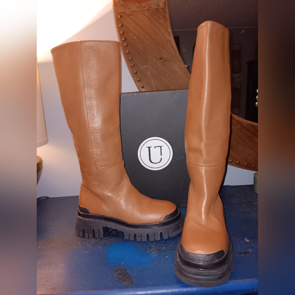 UnLace boots